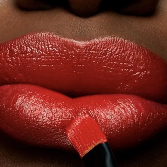 ♥️M.A.C♥️Love Me♥️SHAMELESSLY VAIN♥️BRIGHT ORANGE♥️#427♥️Lipstick♥️ - Picture 5 of 5